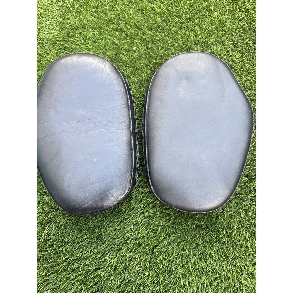 Revgear Focus Mitts | Flat Style | Boxing MMA Muay Thai | Leather